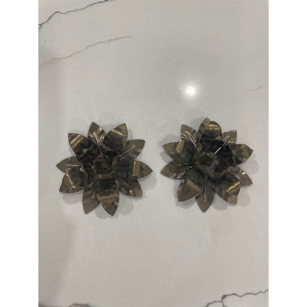 Vintage Metal Brass Flower Poinsettia Tapered Candle Holder Gold MCM Whimsical - Picture 2 of 7